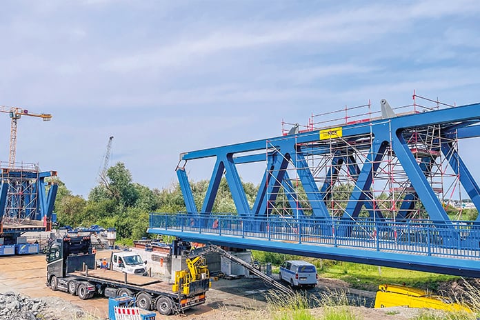 Bau einer Brücke